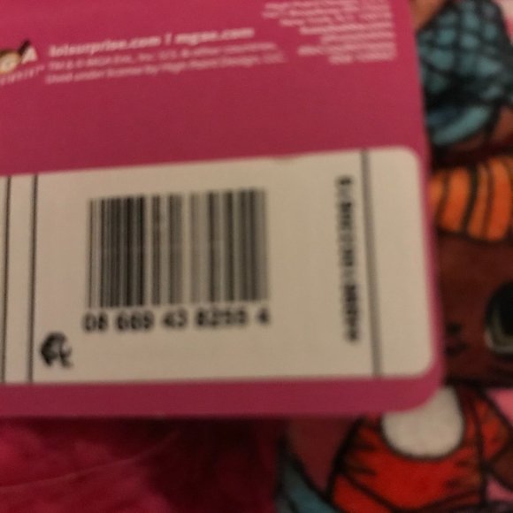 New Girls LOL Slippers-Small size 8-13 - Picture 3 of 4